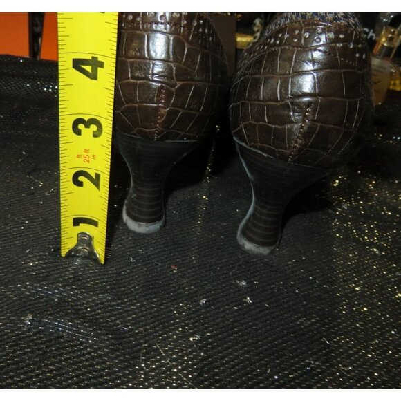 Hot Kiss Brown Mixed Leather Mary Jane Croc Embossed Button Closure Pumps 10 - Picture 5 of 11